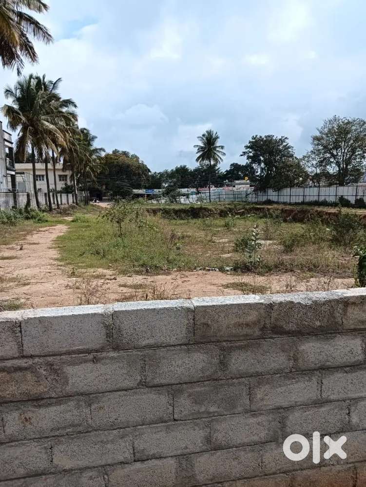 45x65 Site Sale Devegowda circle opposite Vidya vikas college Mysore