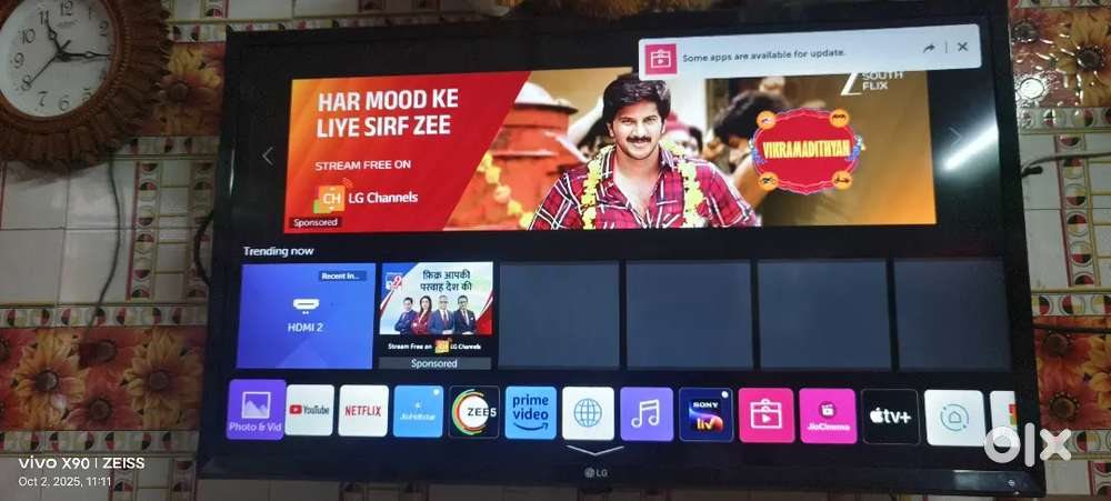 LG smart TV 32 inch good condition bill box nahi hai