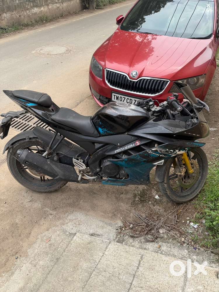Yamaha R15 v2 special edition well maintained