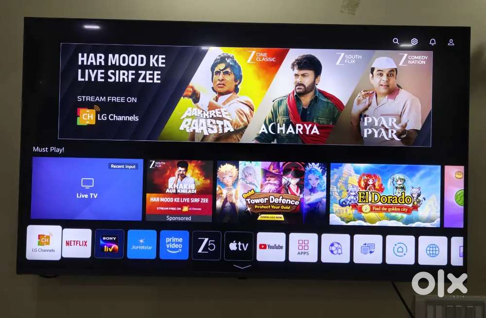 Lg 55-inch 4K Ultra HD Smart LED TV new like condition