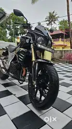 Mahindra Mojo xt 300