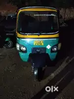 Bajaj Mahindra aato cng