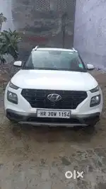 Hyundai Venue 2020 Petrol 17000 Km Driven