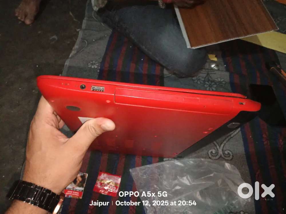 HP  LAPTOP 8+ 128 +1TB