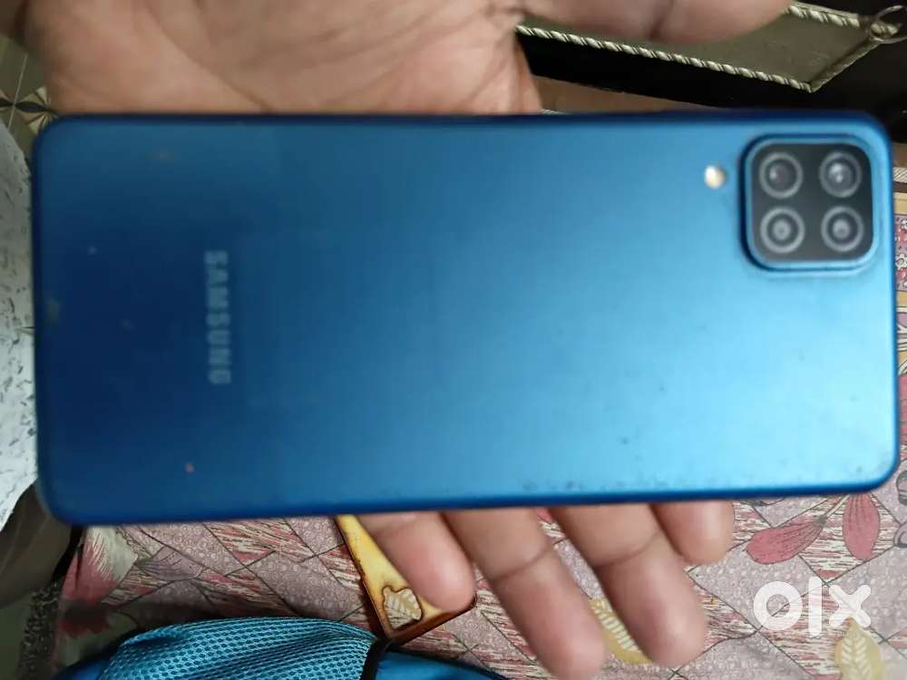 Samsung A12