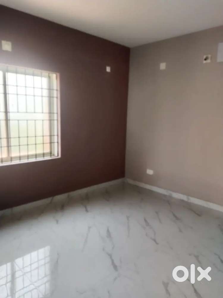 2bhk for family or working bachelor