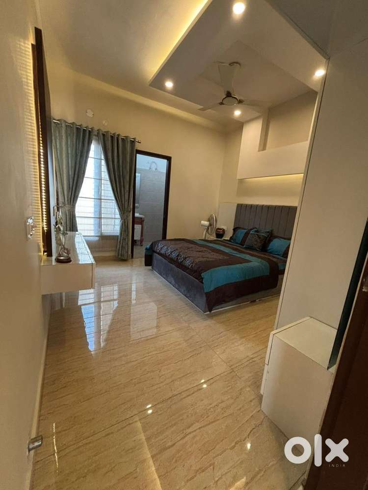 2BHK LUXURIOUS FLATS FOR SALE ON KURALI CHD HIGHWAY IN AFFORDABLE RTE