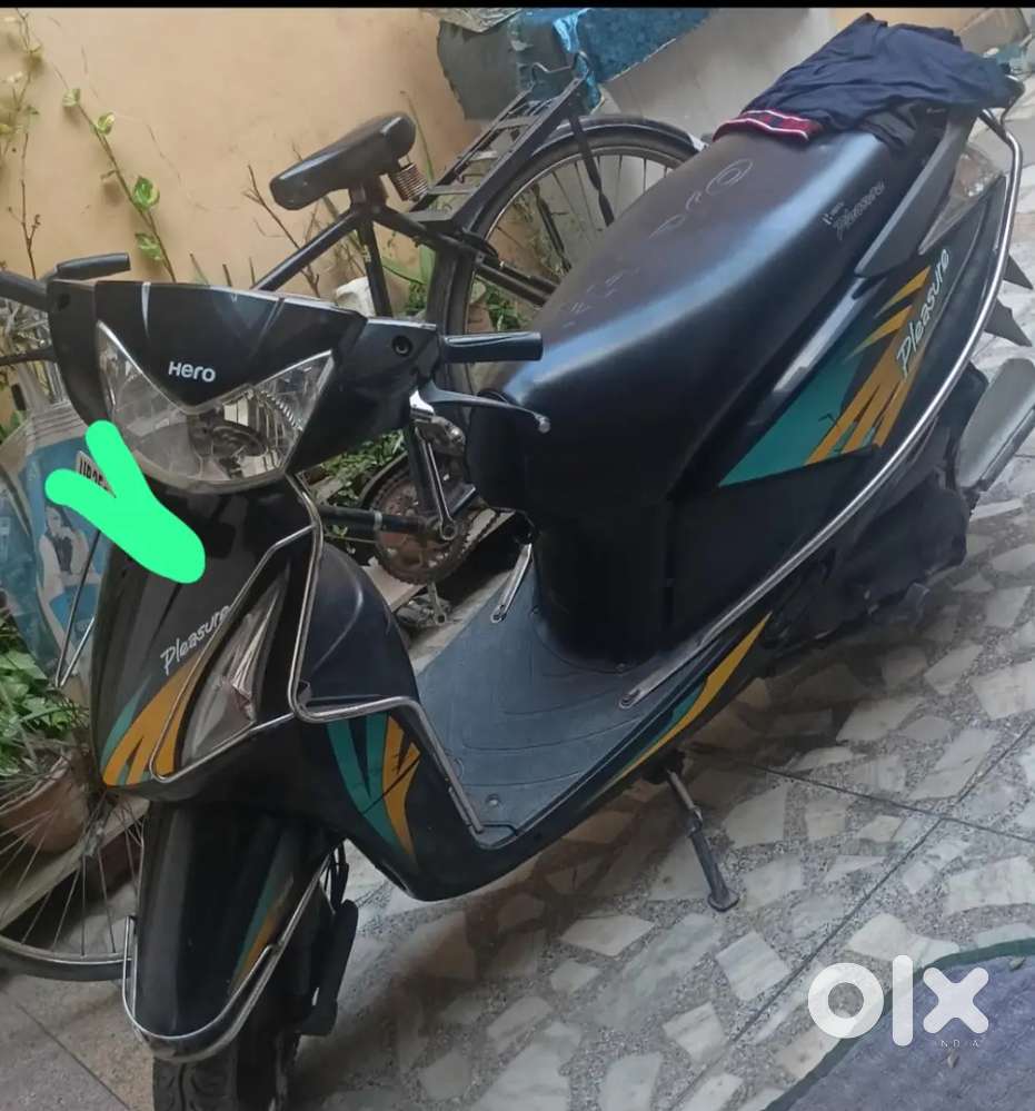 Pleasure Scooty