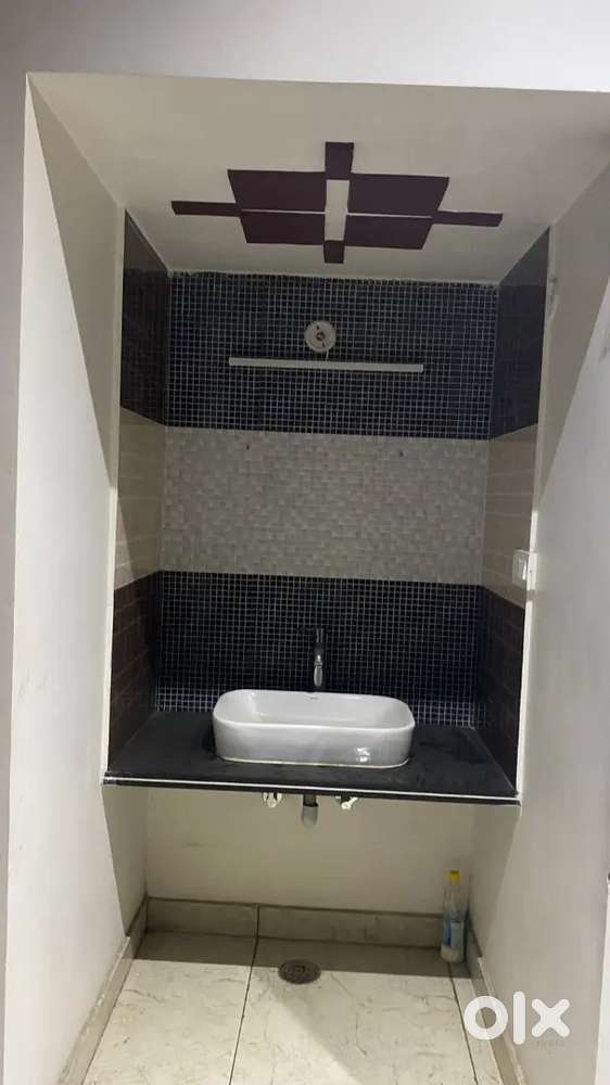 Looking for flat mate