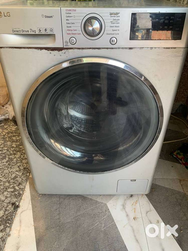 7 kg lg front load washing machine urgent sale 8000