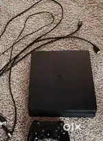 PlayStation 4slim