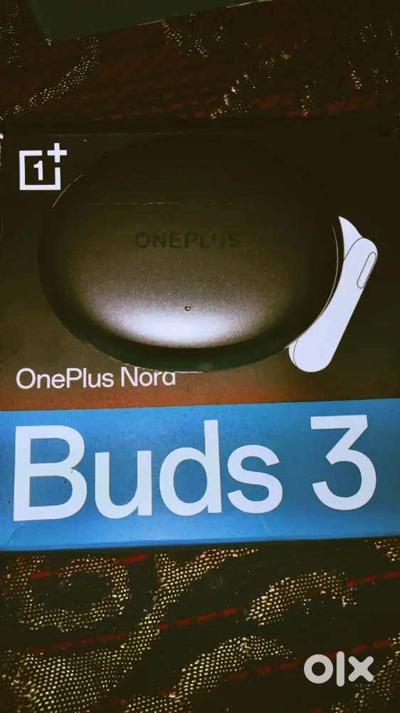One plus Nords buds 3 and one plus Nords buds 3 pro