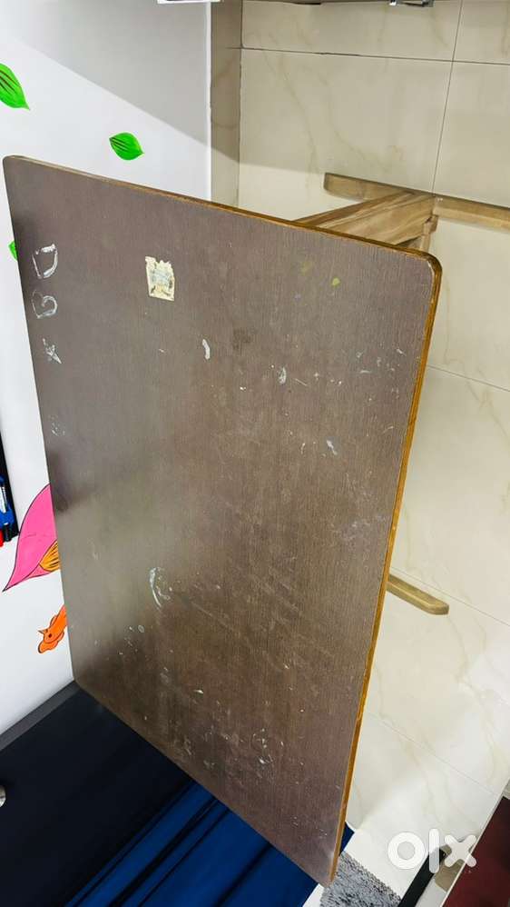 Table wide and comfortable for kids and dining and house hold works