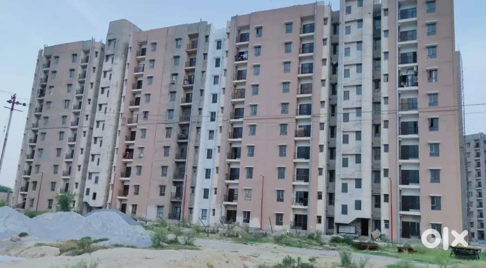 3 ROOM SET FLAT ONLY 16 LAKH ME