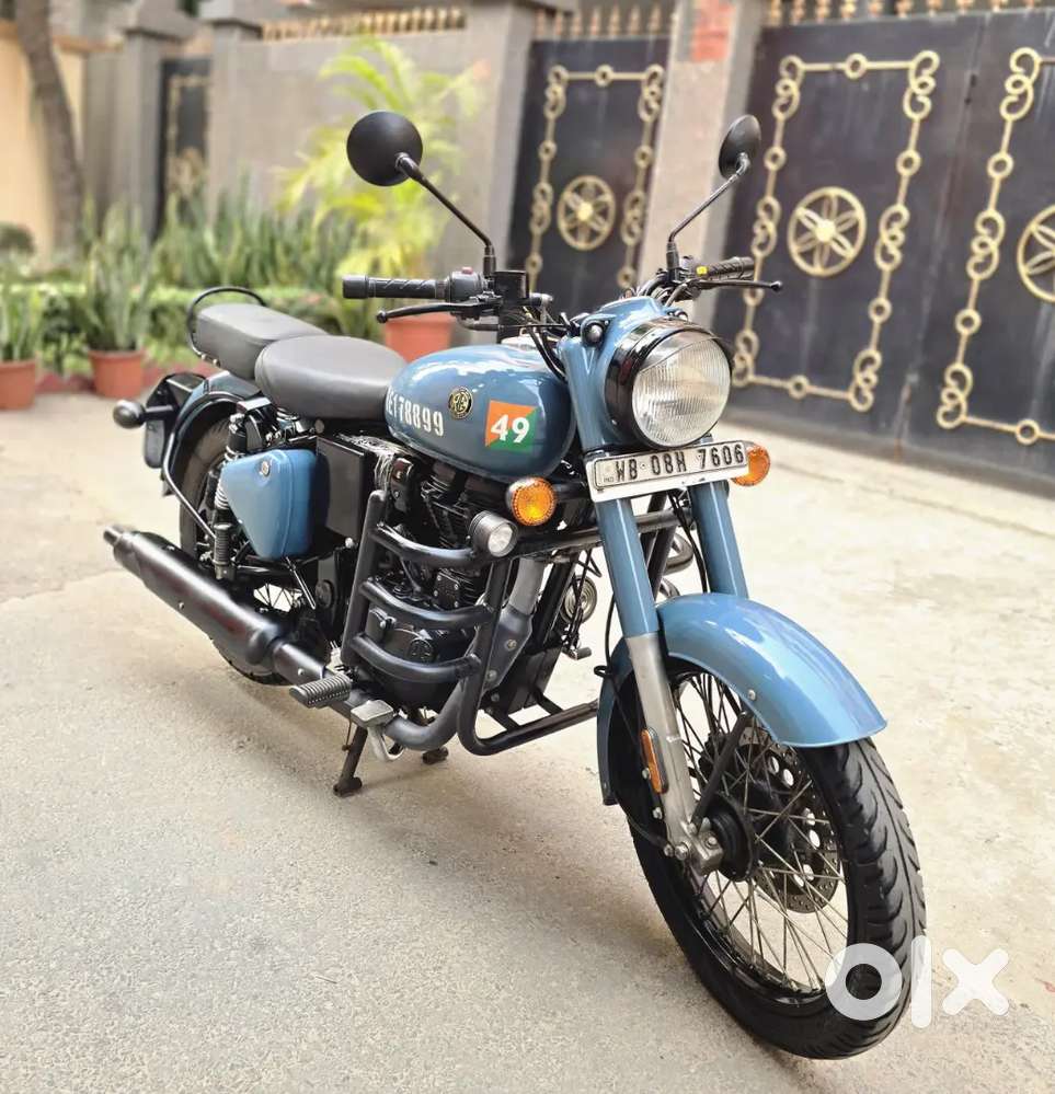 ABS Royal Enfield Classic-350cc bike.