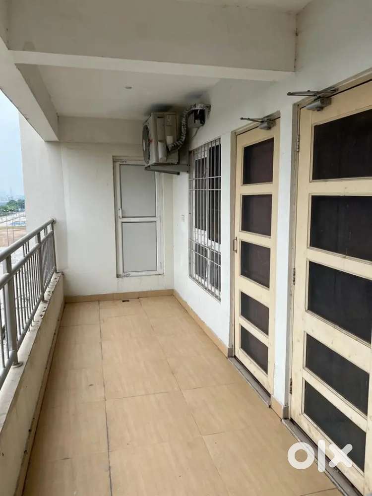 2BHK with servant room