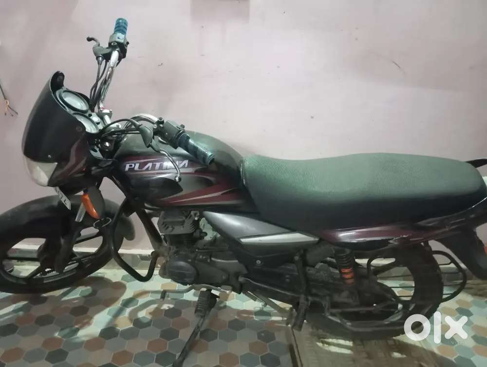 Bajaj platina,