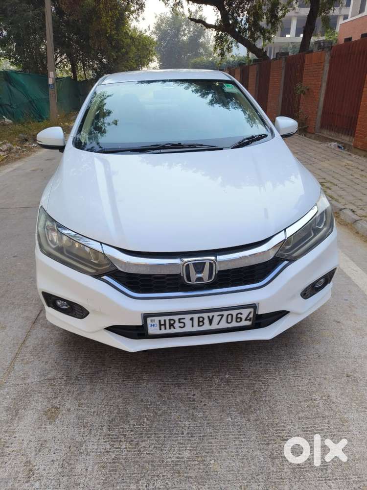 Honda City V AT, 2018, Petrol