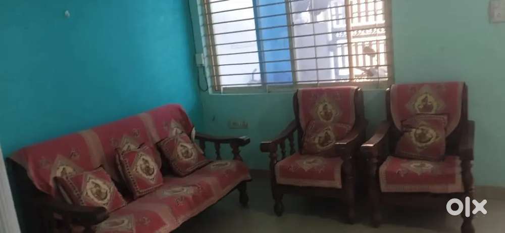 1 bhk semi furnished in Kolar road