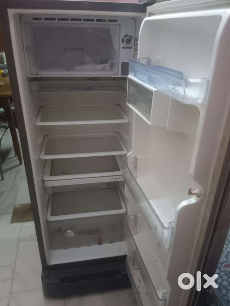 Fridge looks laik new