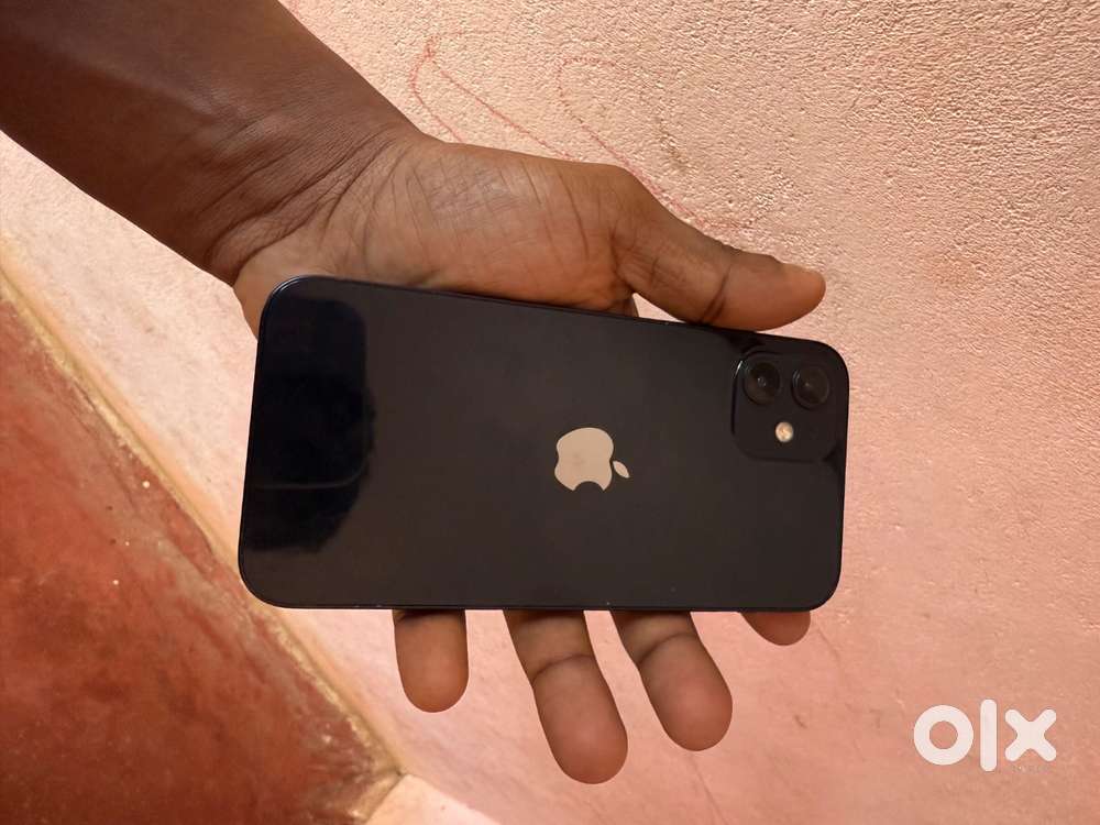 Iphone 12.