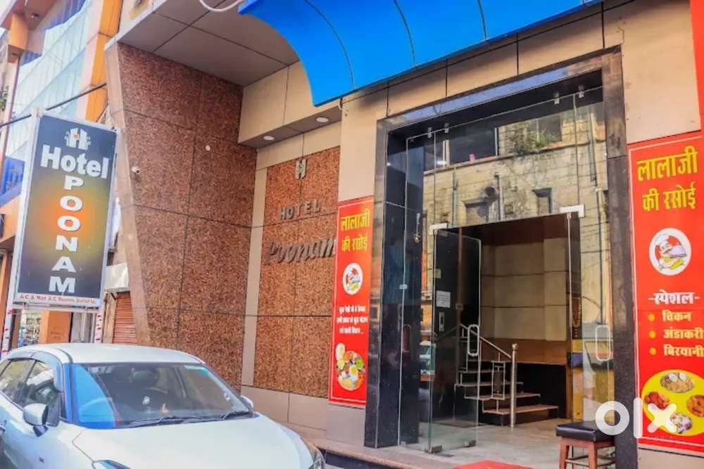 Front Office Receptionist ( Female )