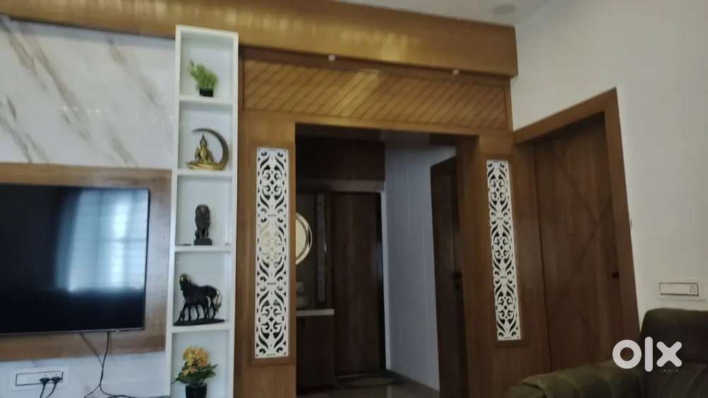 फलेट फेक्ट्री शोरूम में वुडन फर्नीचर ओर ओल वकॅ बना देंगे