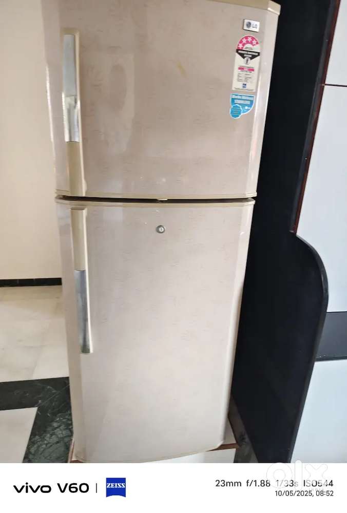 LG 230 LTR FREEGE 4 STAR DOUBLE DOOR