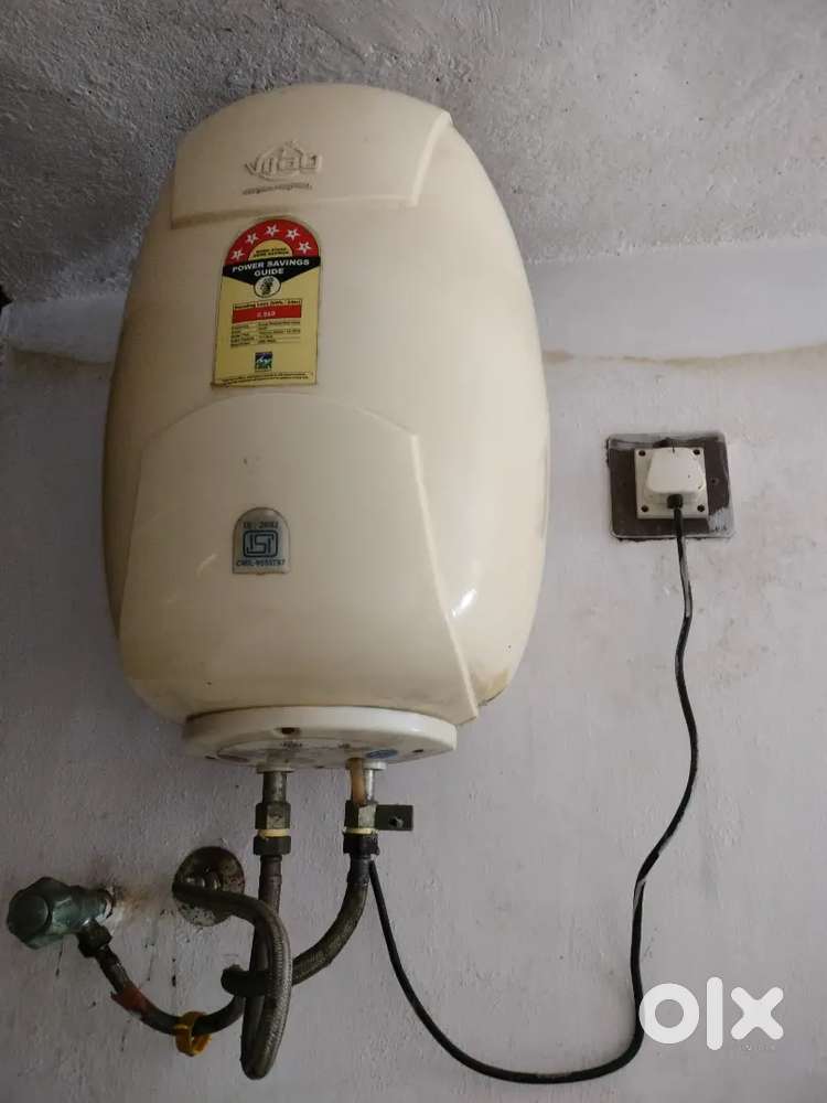 15 lts Vijay Geyser for sale - Geyser in good working condition