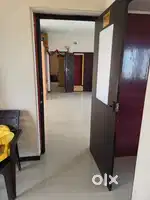 2 floor house with 3+ car parking