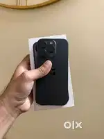 Apple I Phone 15 Pro (86% Battery Health)