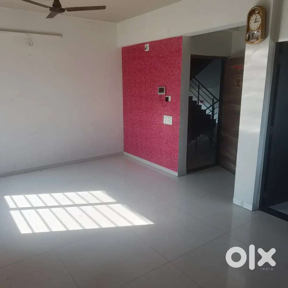 2 BHK Semifurnished Flat For Rent in Gota
