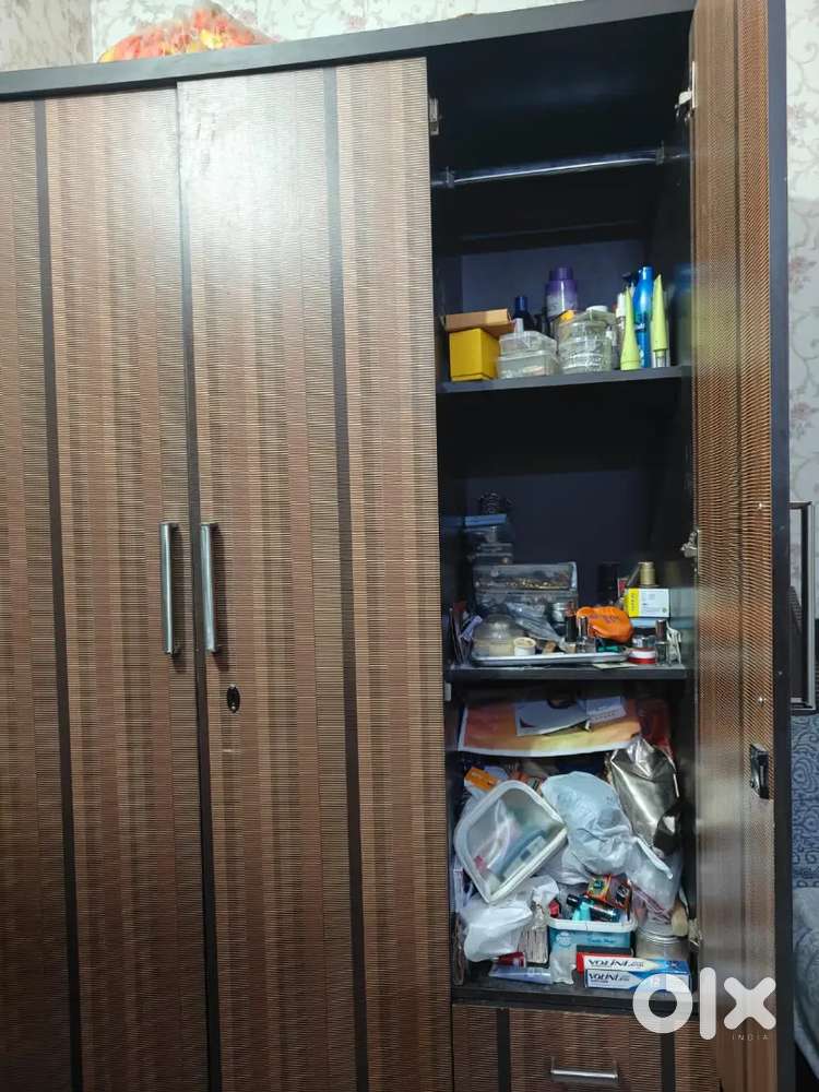 Wardrobe with mirror