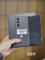 SAMSUNG FOLD 5 512GB - USA UNIT WITH ORIGINAL INVOICE - LIKE NEW UNIT