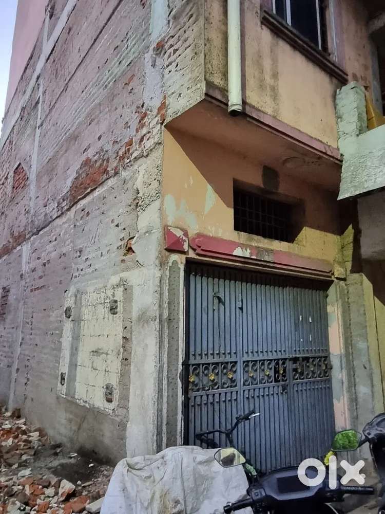 Commercial building for rent