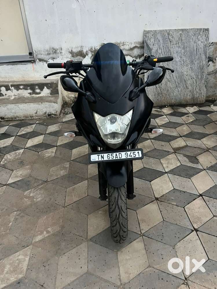 SUZUKI GIXXER 150