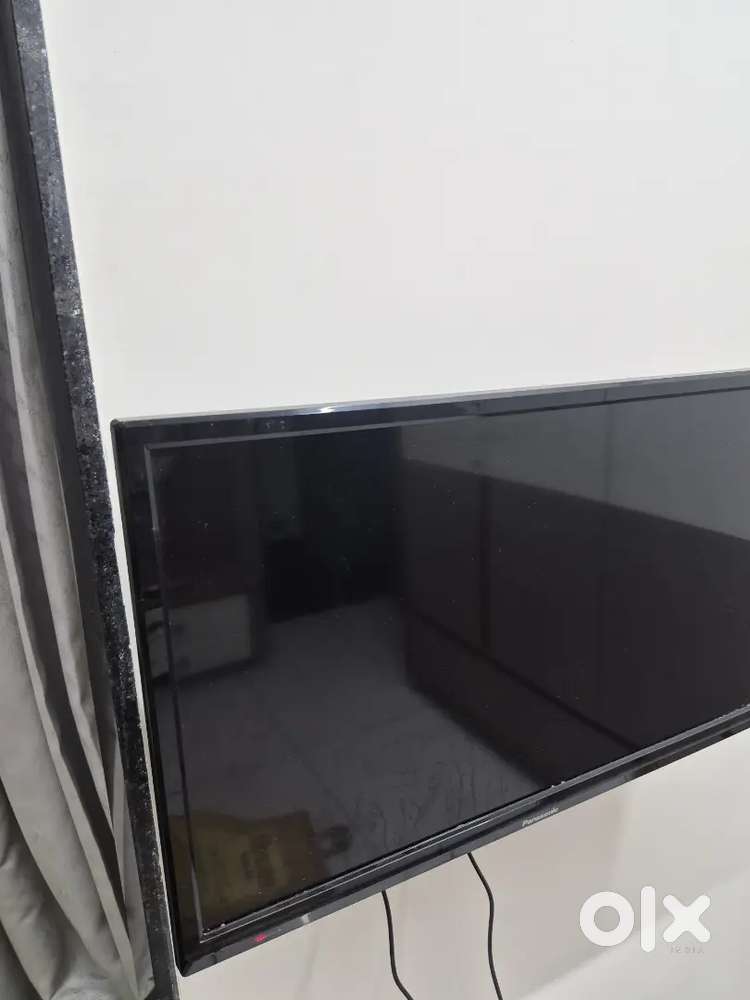 Panasonic 24  inch tv