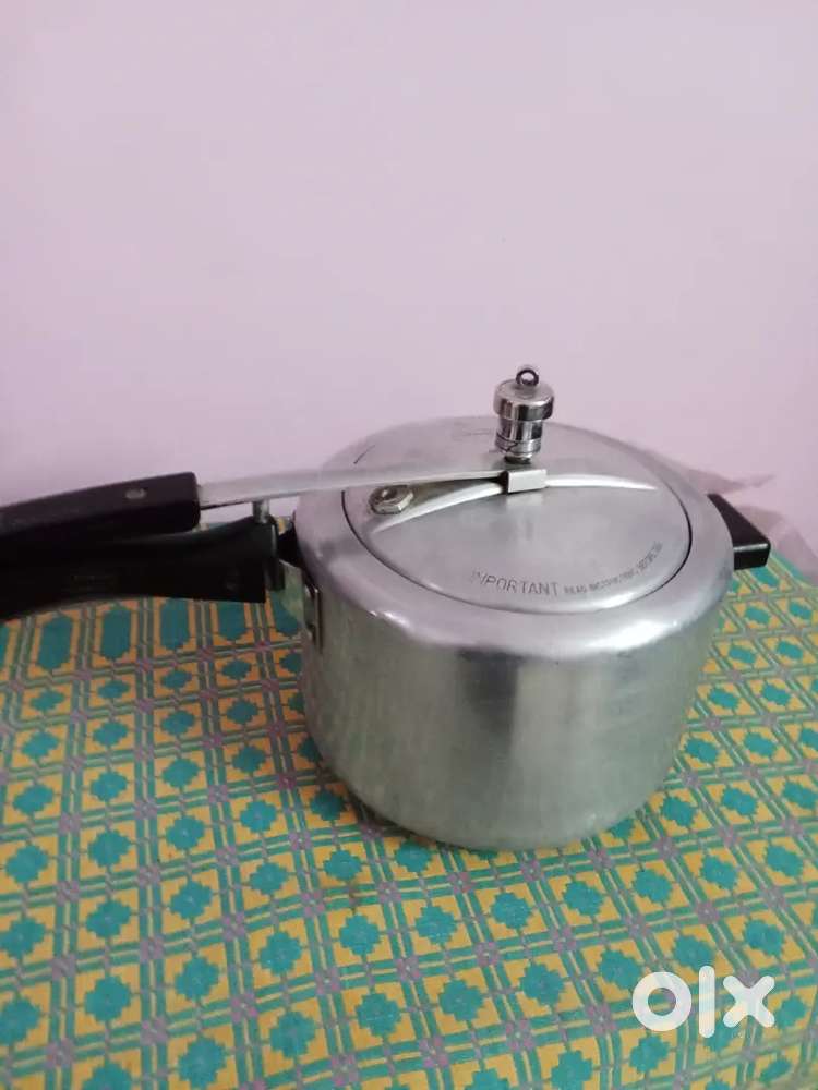 Hawkins ka pressure cooker