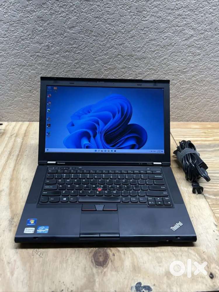 Lenovo  i5 8gb/256gbSSD 2gb graphics 3hrs backup Mint condition laptop