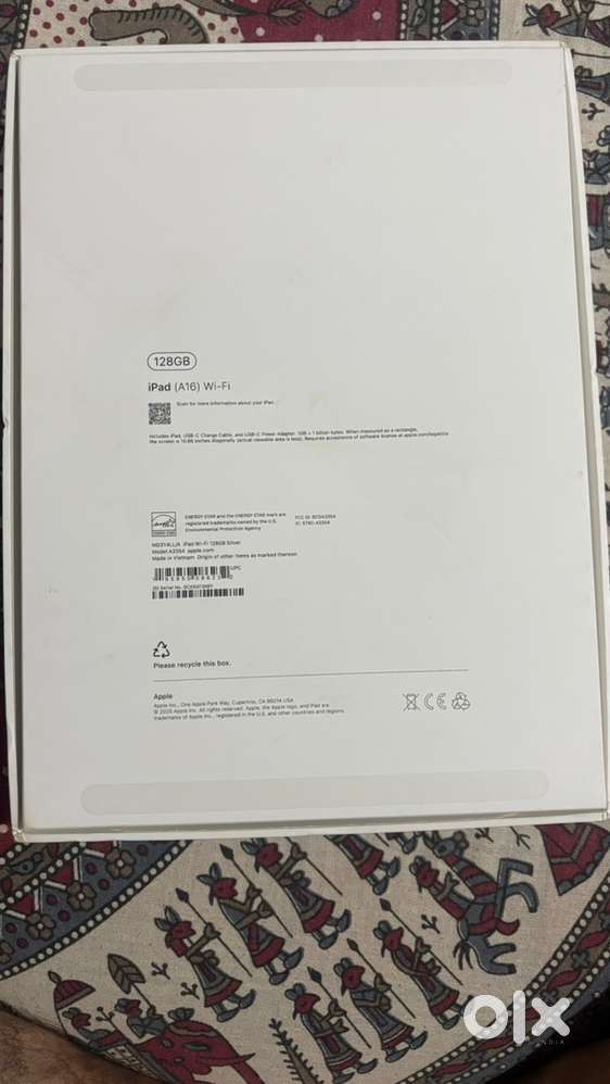 Ipad 11 gen A-16 128gb silver colour