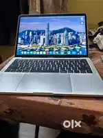 MacBook Pro 2019 Touch Bar | i5 8th Gen | 8GB RAM | 256GB SSD |