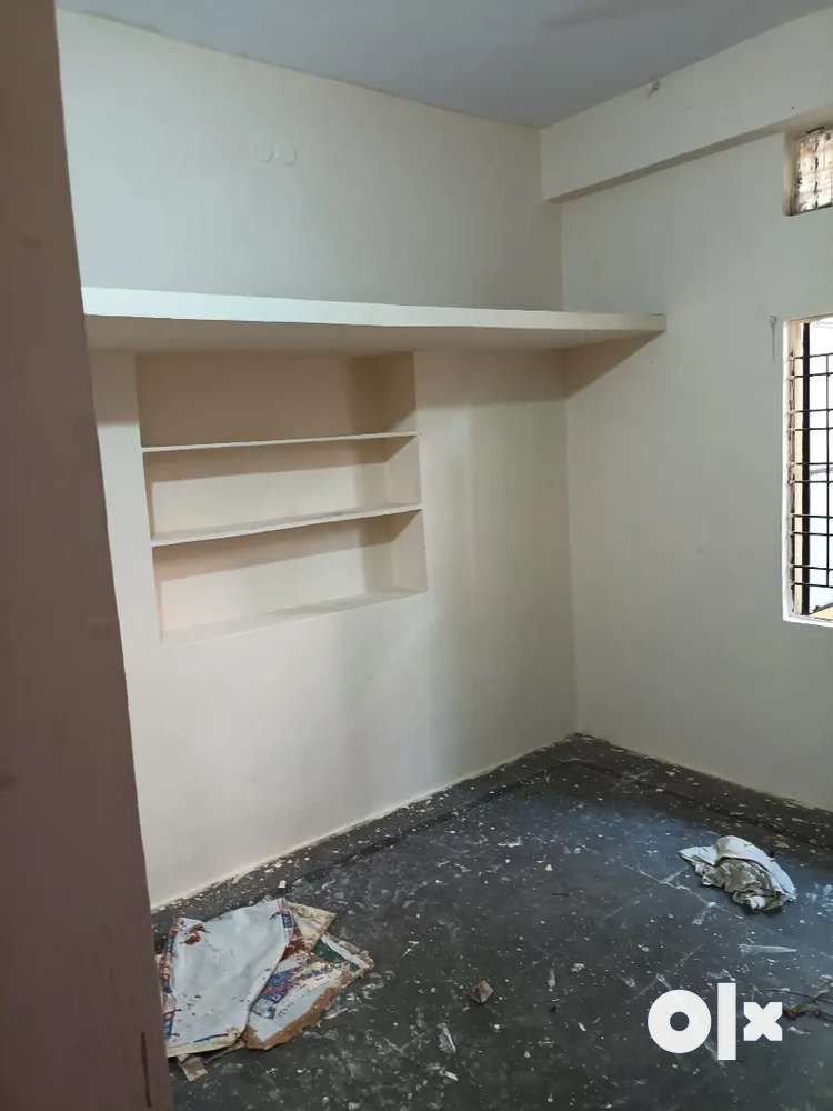 1BHK Flat ( Single Room ) Attch BR on Ground Floor Rs.5,900/ Bachelors