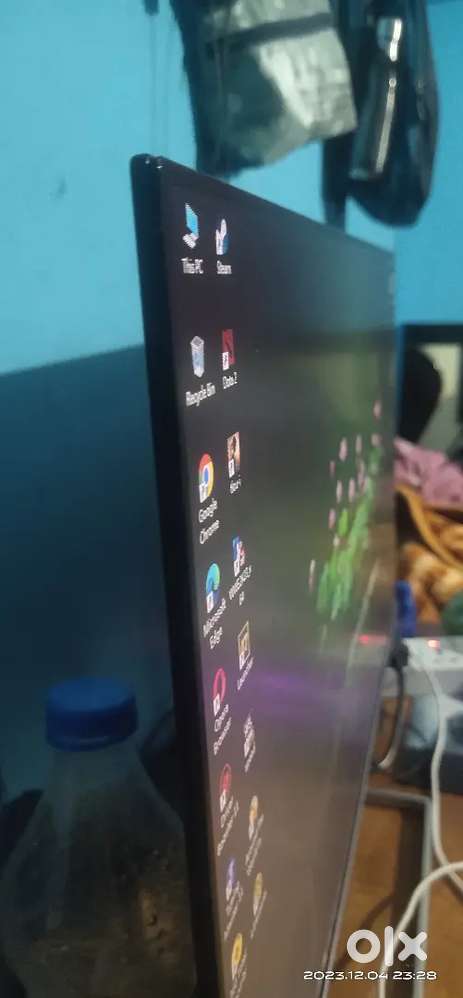 HP monitore for sale need urjent monye