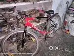 2 month purani hai tata ki cycle hai