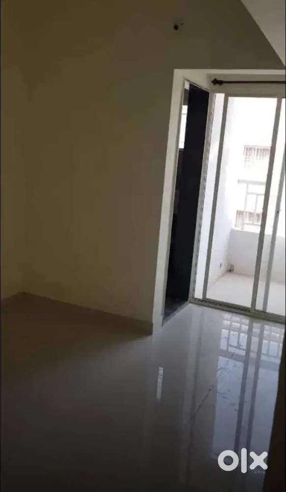 Male Roomate required urgently