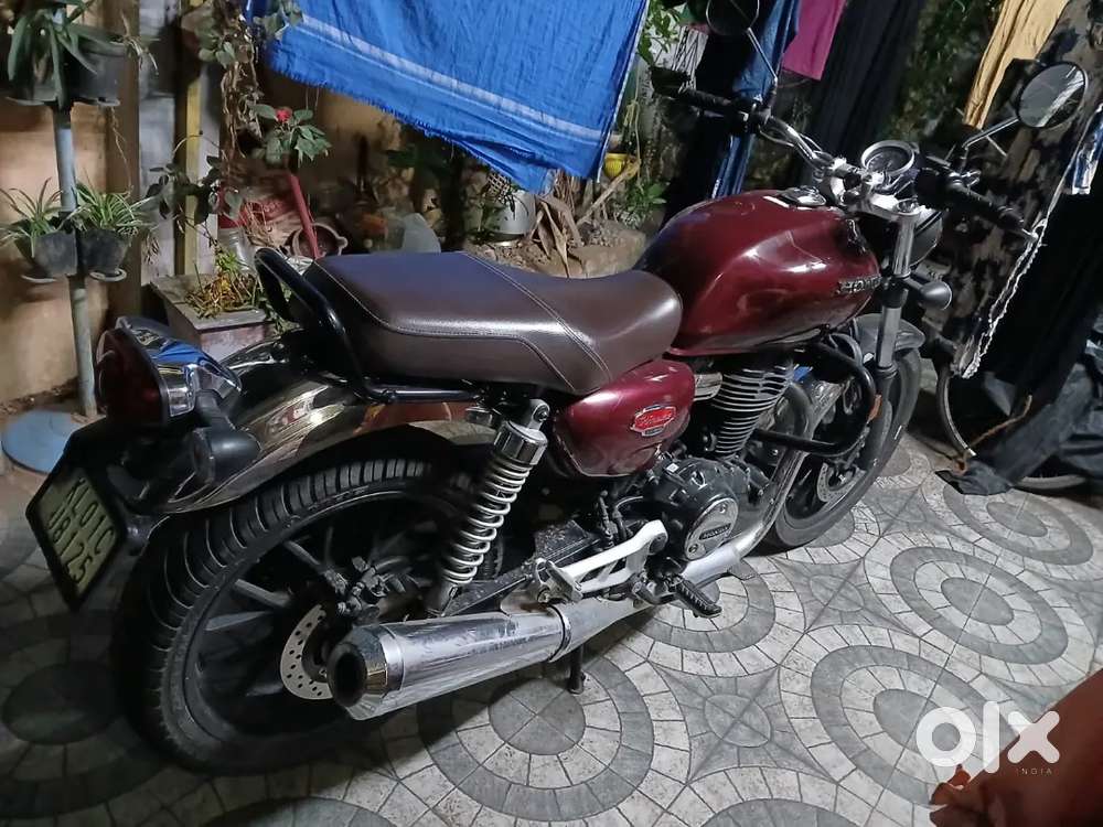 Rarely used Honda highness CB 350 mint condition