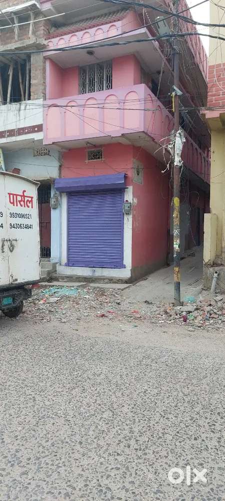 Main road , sarai university , shop for rent