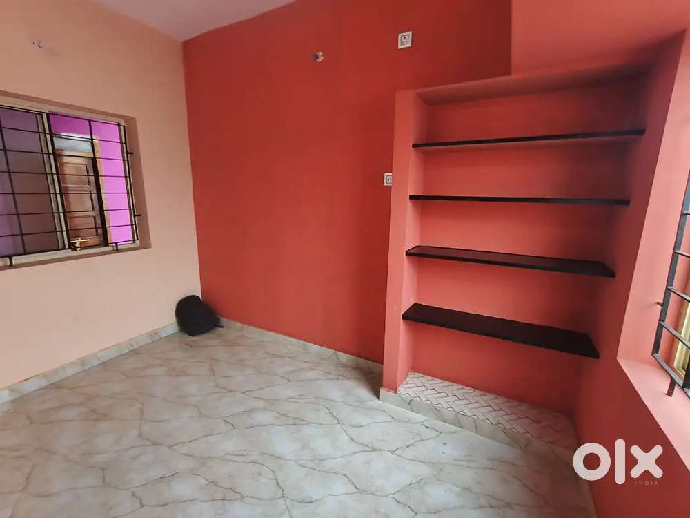 1 BHK HOUSE/  BACHELOR/VELACHERY IIT GATE