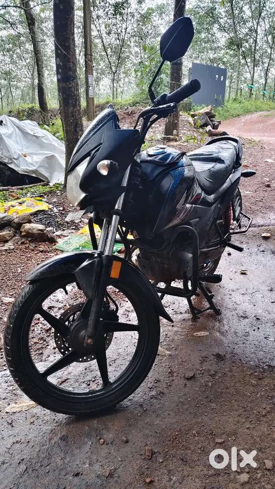 2020 bs6 shine livo milege 70 km