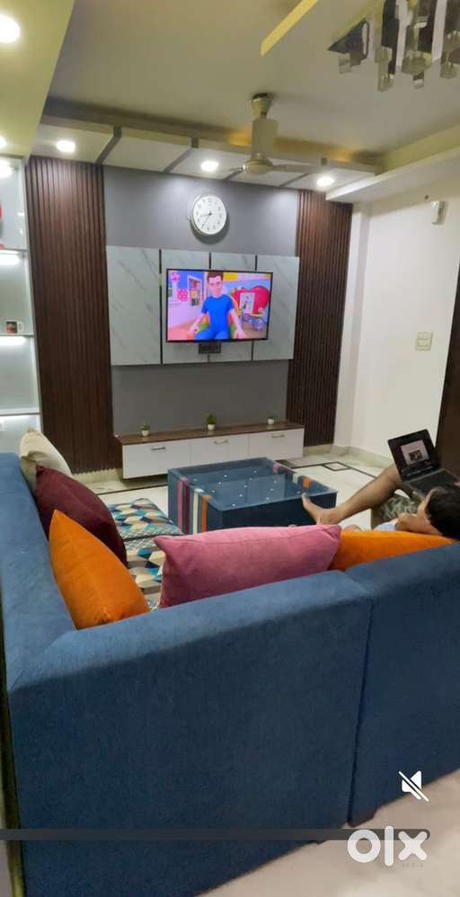 L shape sofa, with center table, mint condition